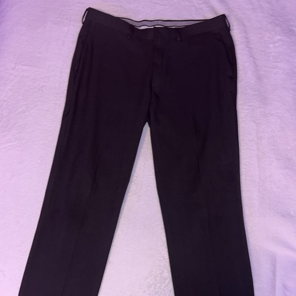 Men’s Haggar Dress Pants - Picture 2 of 4